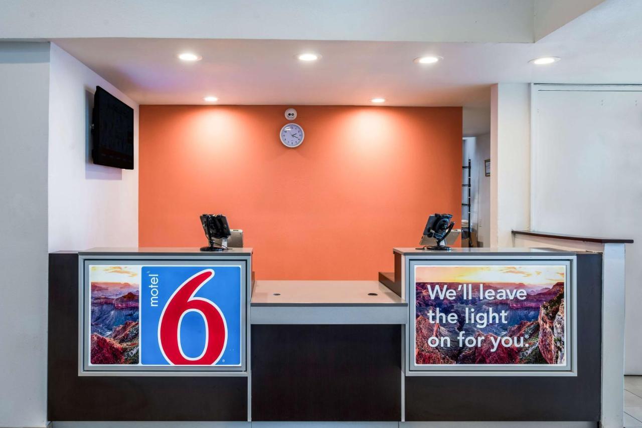 Motel 6-Irving, Tx - Irving Dfw Airport East Eksteriør billede