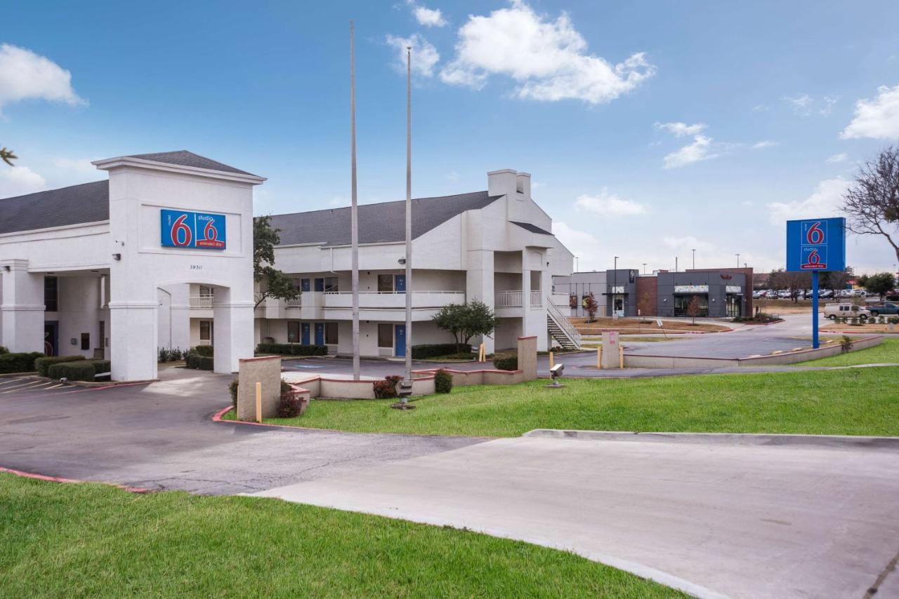 Motel 6-Irving, Tx - Irving Dfw Airport East Eksteriør billede